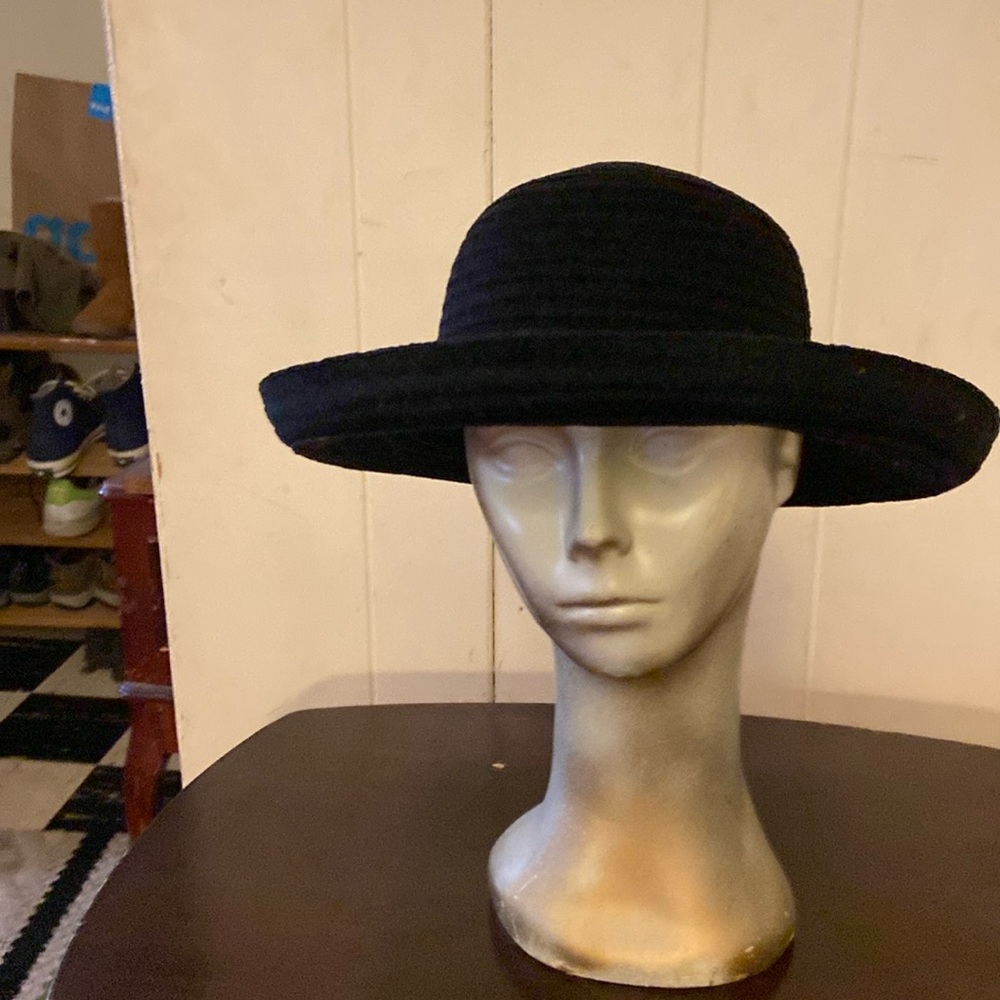 No brand hat Black